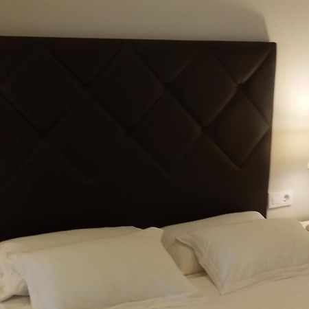Apartamentos Marina Beach Valensiya Dış mekan fotoğraf